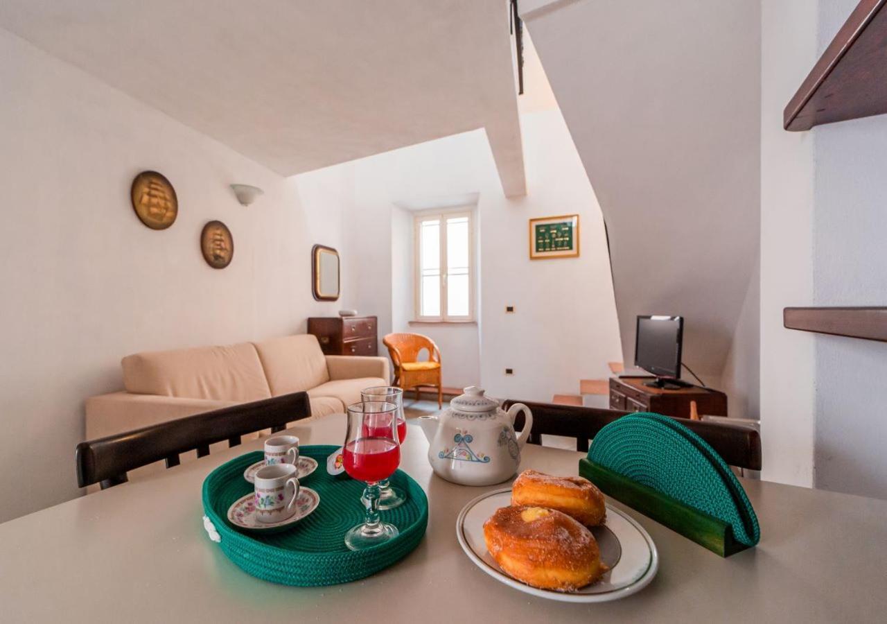 Murphy Holiday Home - Casa Papini La Maddalena  Eksteriør billede