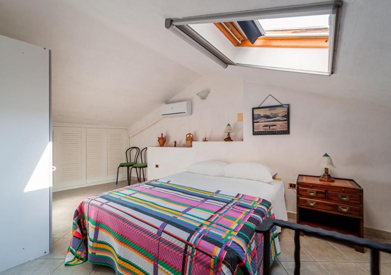 Murphy Holiday Home - Casa Papini La Maddalena  Eksteriør billede